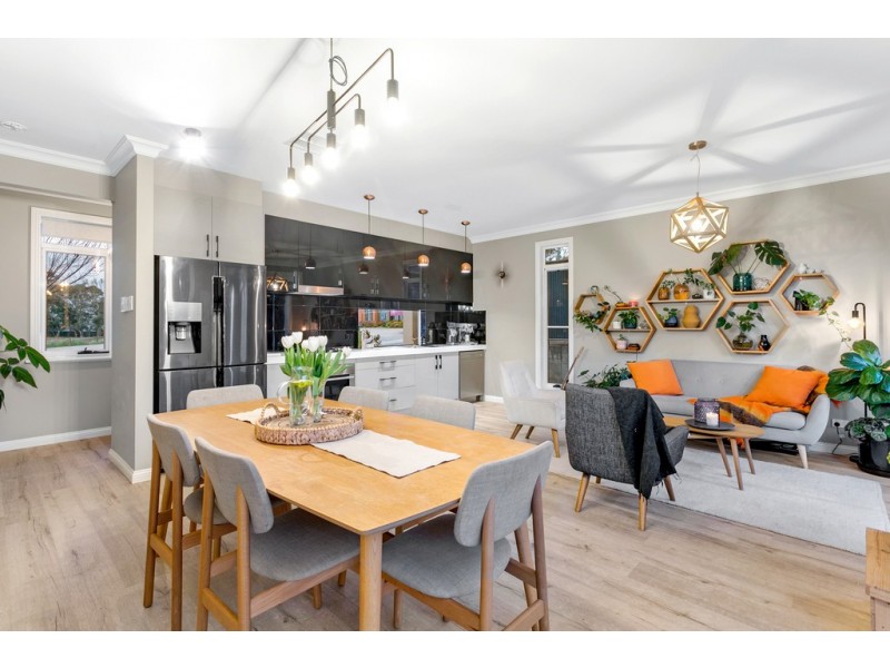 4 Dianella Street, Mount Barker SA 5251