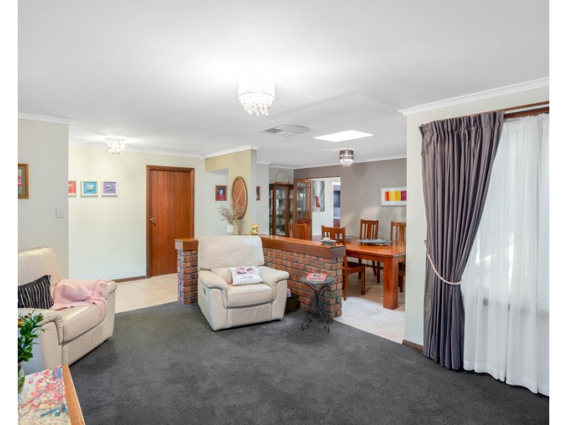 1 Chelmsford Avenue, Wynn Vale SA 5127