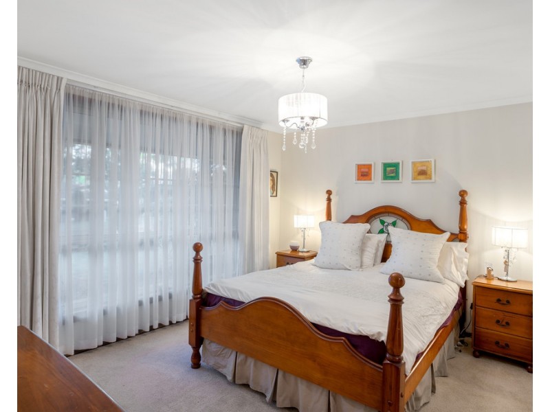 1 Chelmsford Avenue, Wynn Vale SA 5127