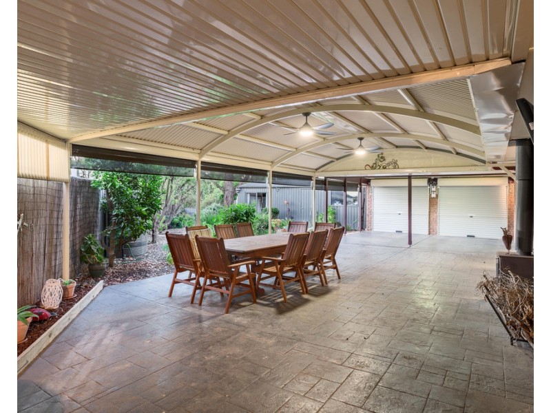 1 Chelmsford Avenue, Wynn Vale SA 5127