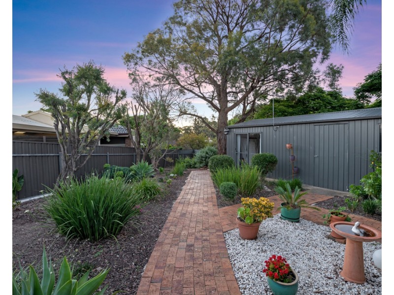 1 Chelmsford Avenue, Wynn Vale SA 5127