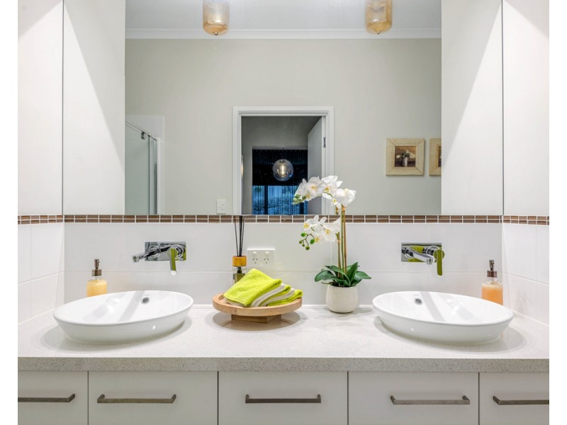5 Tarra Circuit, Mount Barker SA 5251