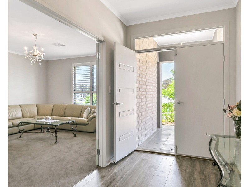 16 Tarra Circuit, Mount Barker SA 5251