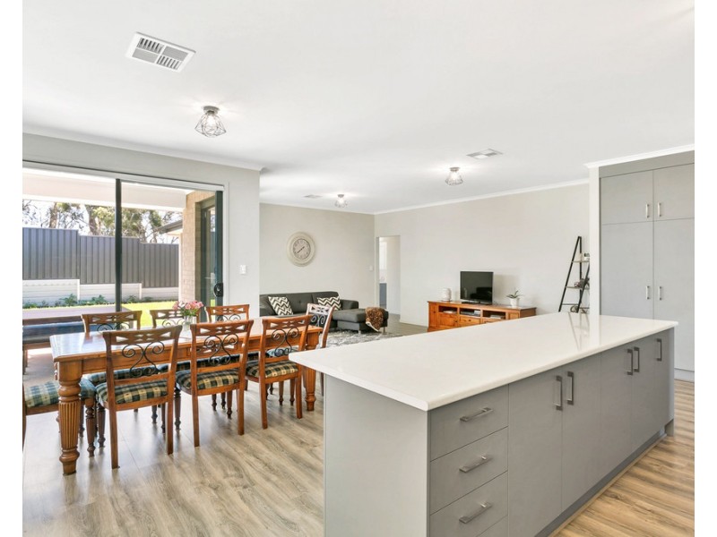 16 Tarra Circuit, Mount Barker SA 5251