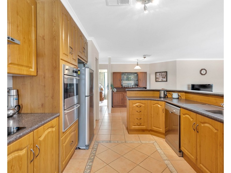 11 Garwood Avenue, Strathalbyn SA 5255