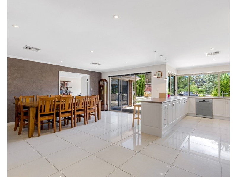 3 Fairfield Road, Mount Barker SA 5251