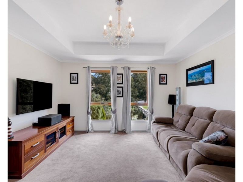 3 Fairfield Road, Mount Barker SA 5251