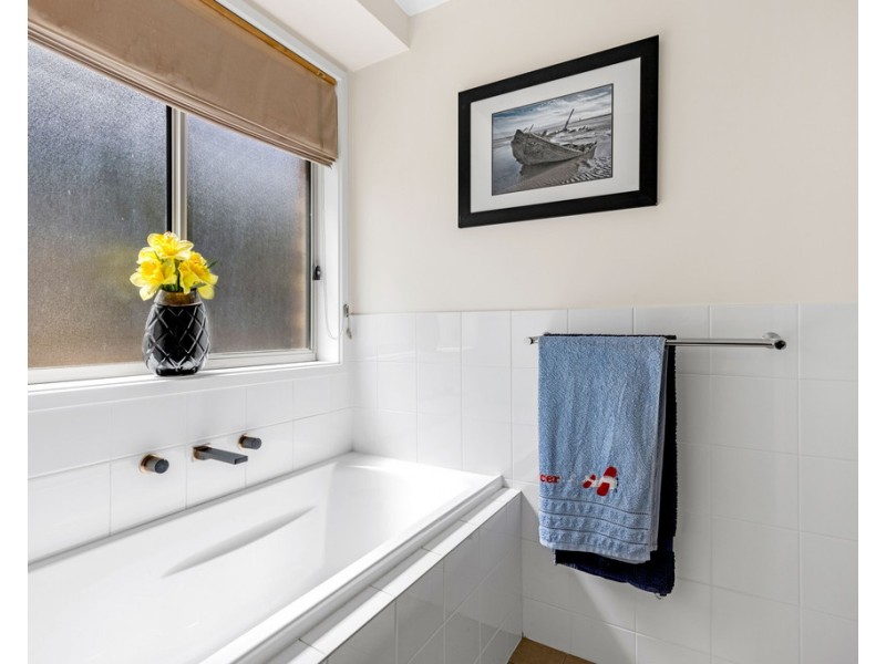 3 Fairfield Road, Mount Barker SA 5251