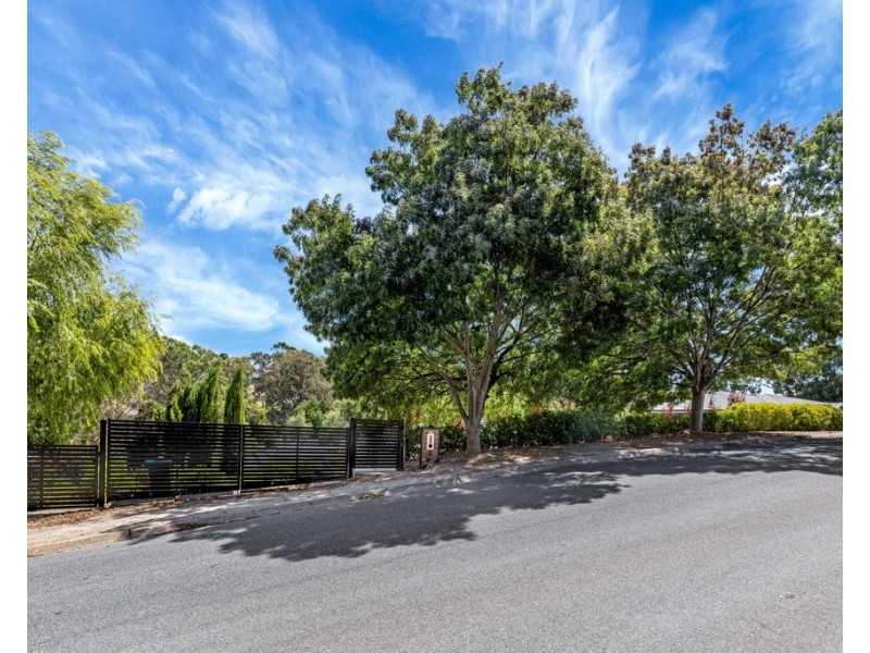 3 Fairfield Road, Mount Barker SA 5251
