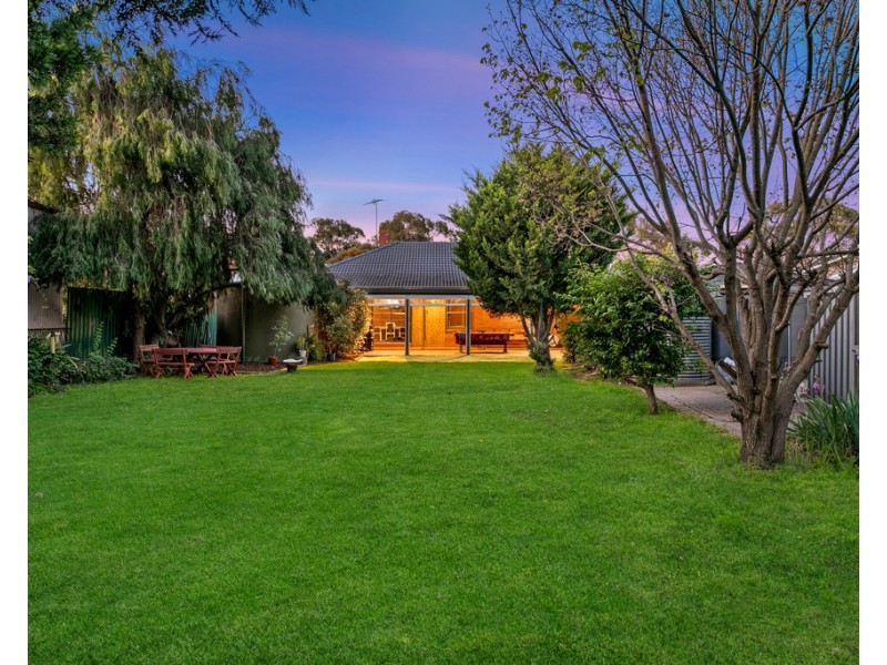 11 Fairfield Drive, Strathalbyn SA 5255
