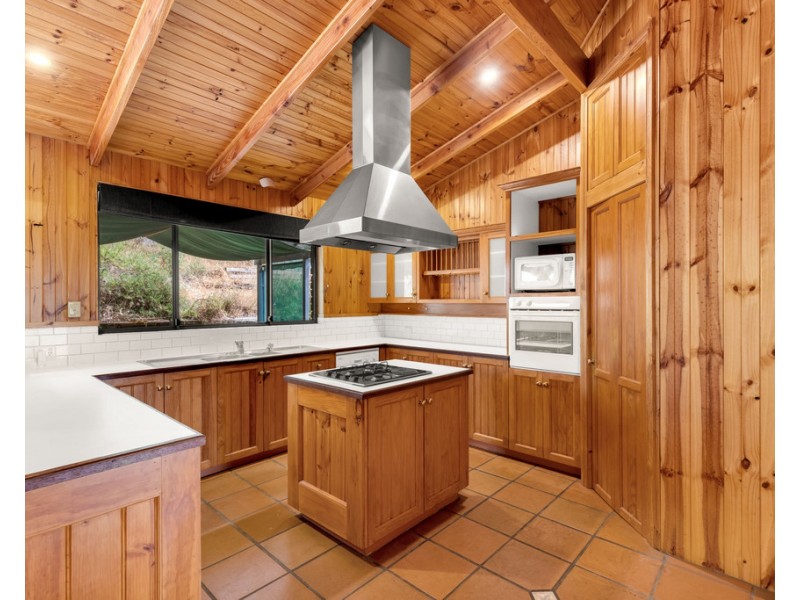 109 Piccadilly Road, Crafers SA 5152