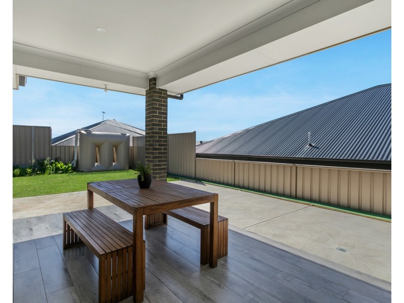 28 Aston Parade, Mount Barker SA 5251