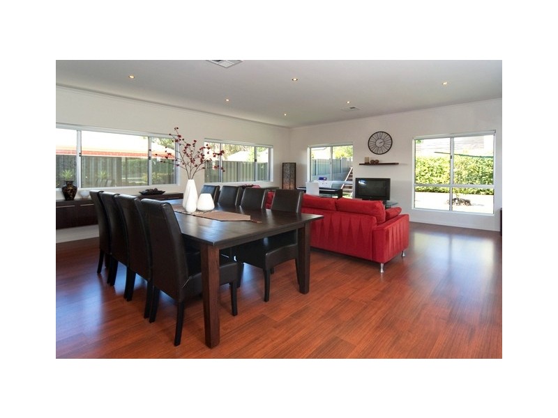 10 Fairfield Road, Mount Barker SA 5251