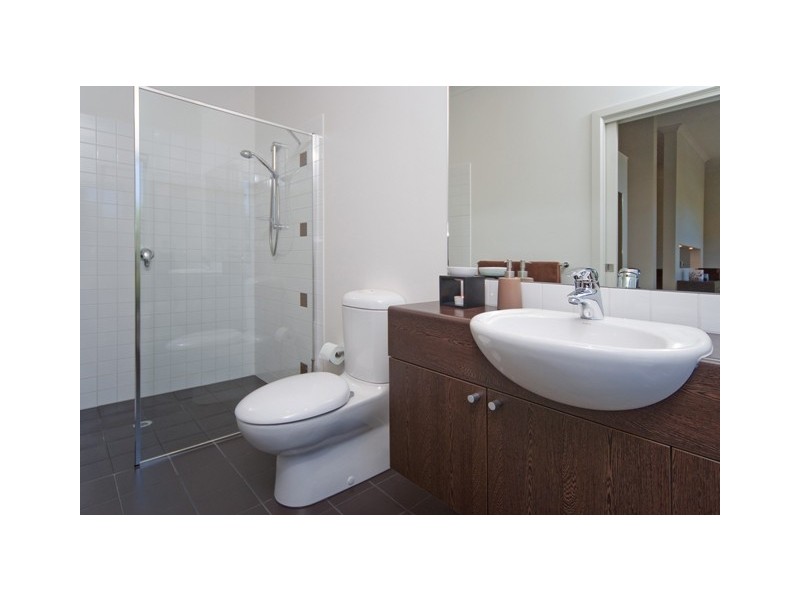 10 Fairfield Road, Mount Barker SA 5251