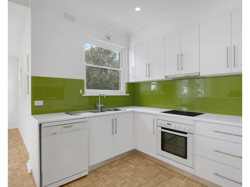 11 Winding Way, Belair SA 5052