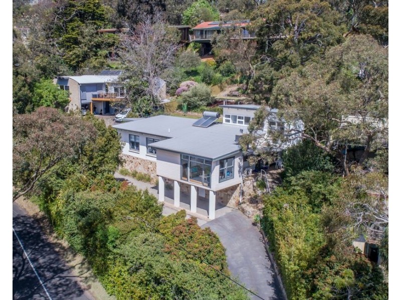 11 Winding Way, Belair SA 5052