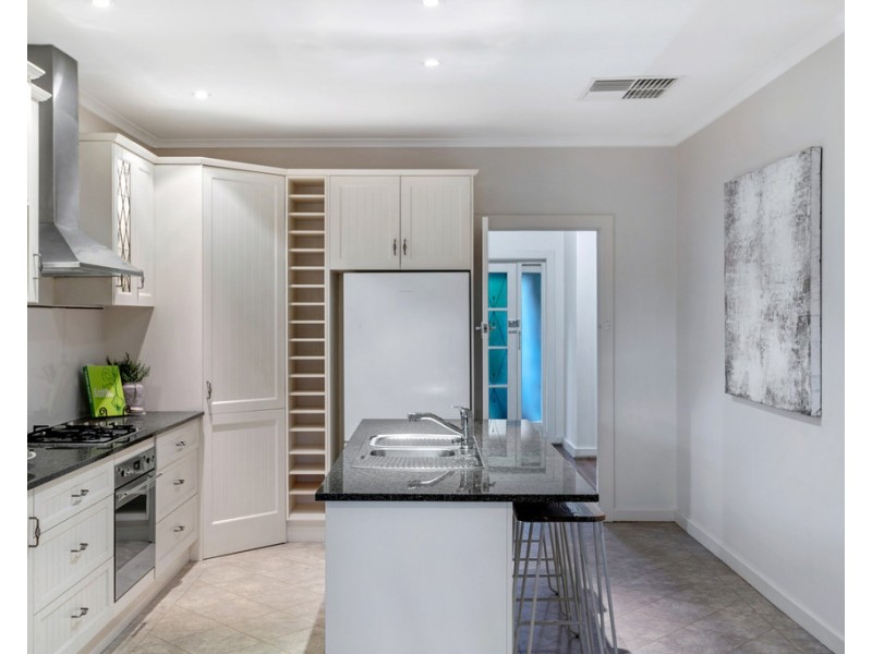 15 Anson Avenue, Clapham SA 5062