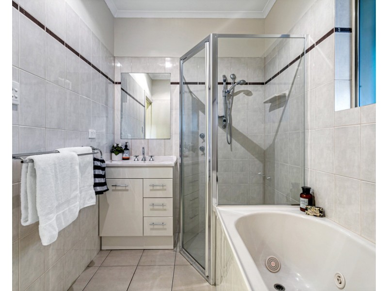 15 Anson Avenue, Clapham SA 5062