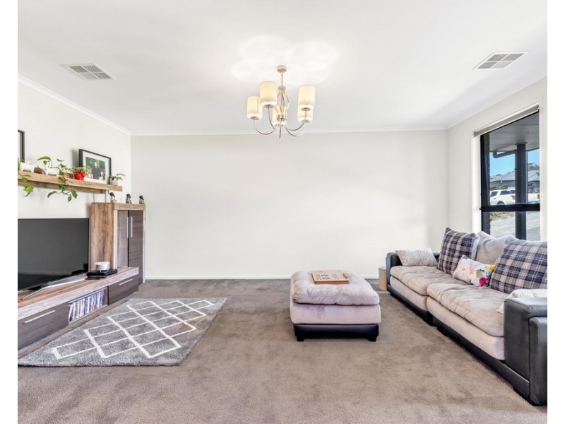 9 Macquarie Parade, Meadows SA 5201