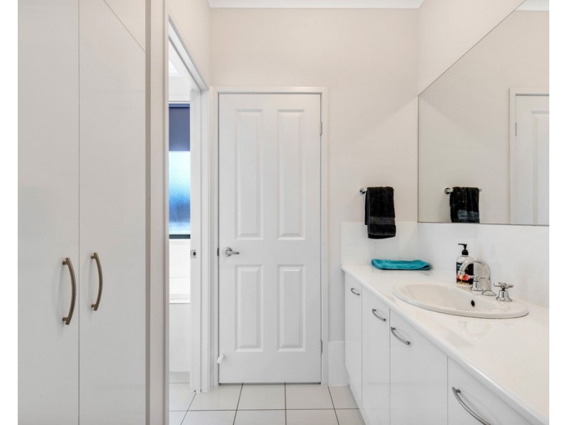 9 Macquarie Parade, Meadows SA 5201