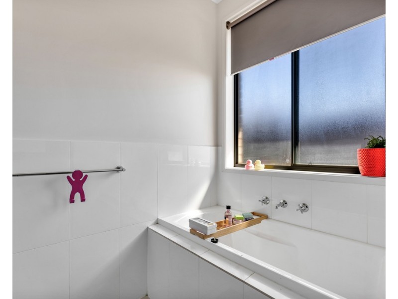 9 Macquarie Parade, Meadows SA 5201