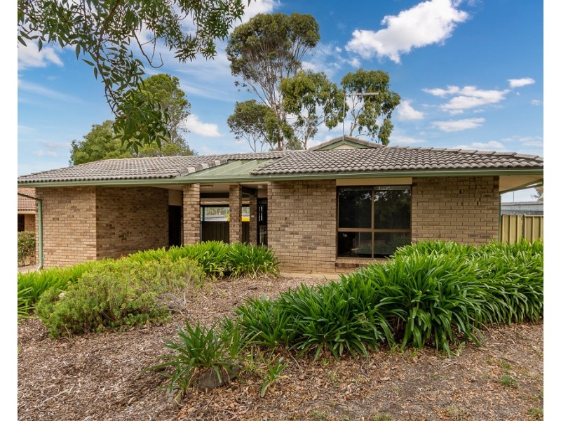 9 Caledonia Avenue, Woodside SA 5244