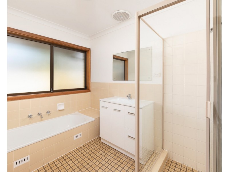 9 Caledonia Avenue, Woodside SA 5244