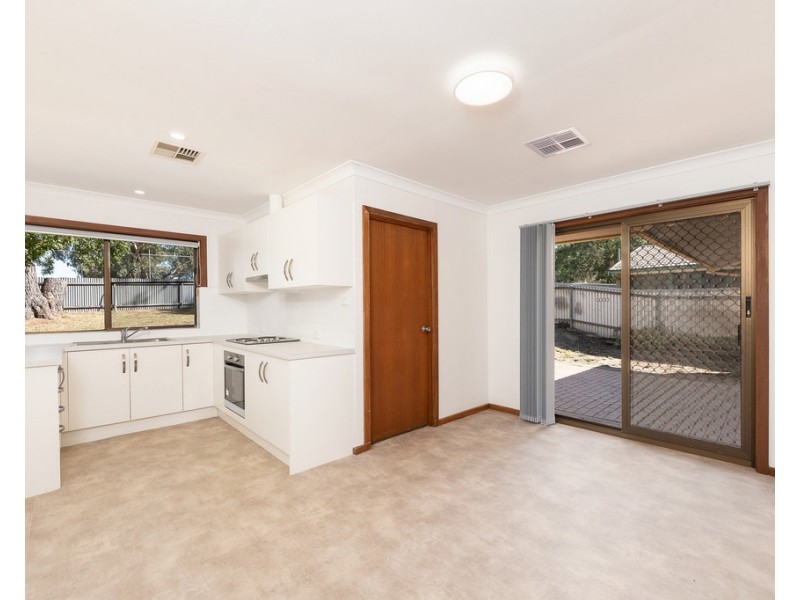 7 Caledonia Avenue, Woodside SA 5244