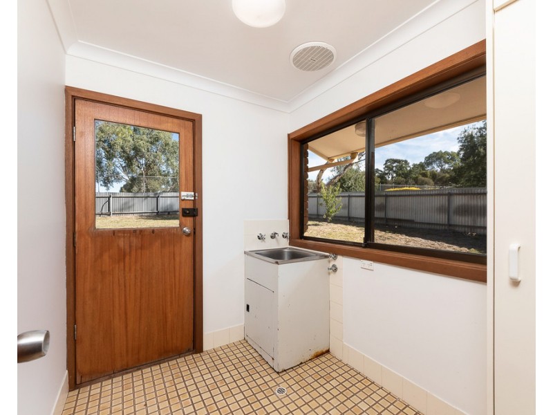 7 Caledonia Avenue, Woodside SA 5244