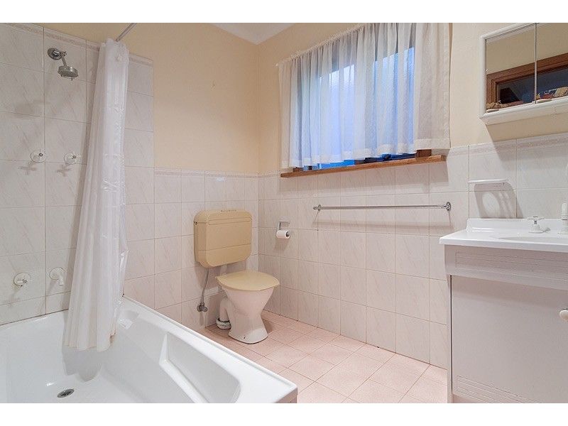 2-4  Adelaide Road, Echunga SA 5153