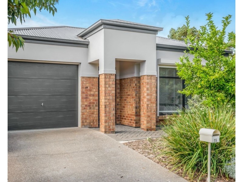 15 The Glenn, Morphett Vale SA 5162