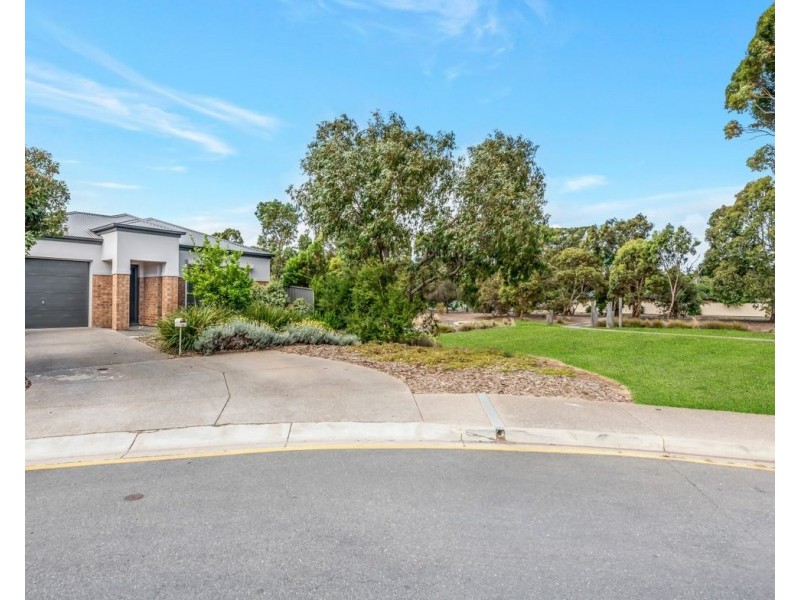 15 The Glenn, Morphett Vale SA 5162