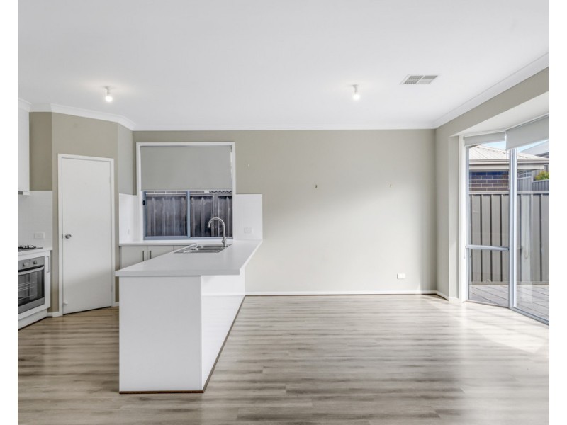 8 Greenwood Street, Mount Barker SA 5251