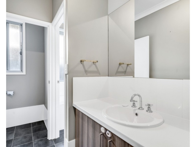 8 Greenwood Street, Mount Barker SA 5251