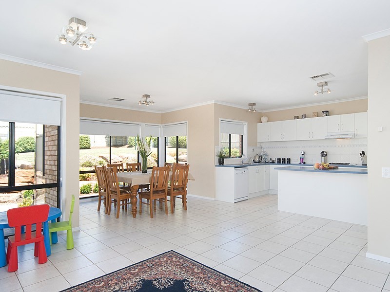 4 Silverwood Drive, Mount Barker SA 5251