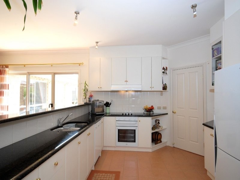 29 Waterford Avenue, Mount Barker SA 5251