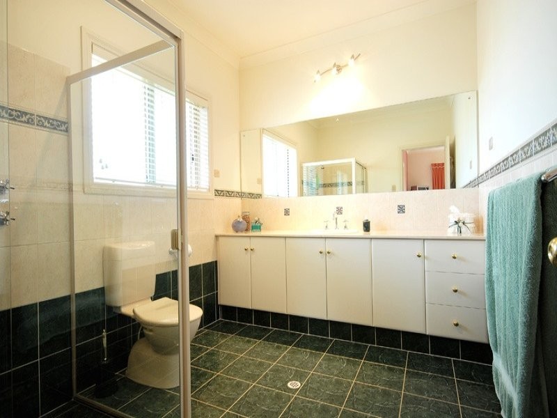 29 Waterford Avenue, Mount Barker SA 5251