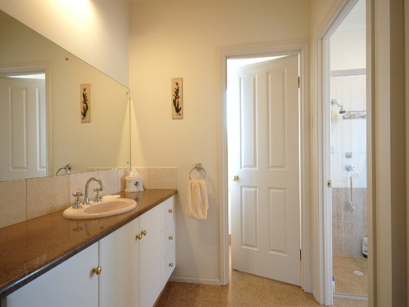 29 Waterford Avenue, Mount Barker SA 5251