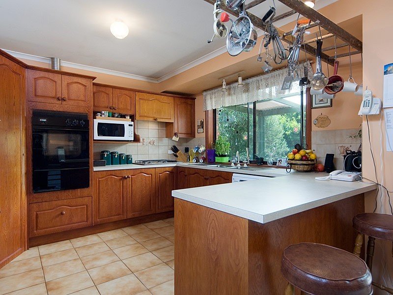 14 Manor Crescent, Mount Barker SA 5251