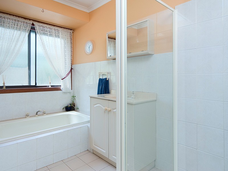 14 Manor Crescent, Mount Barker SA 5251