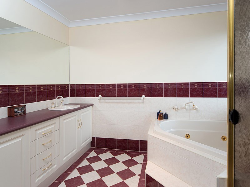 12 London Court, Mount Barker SA 5251