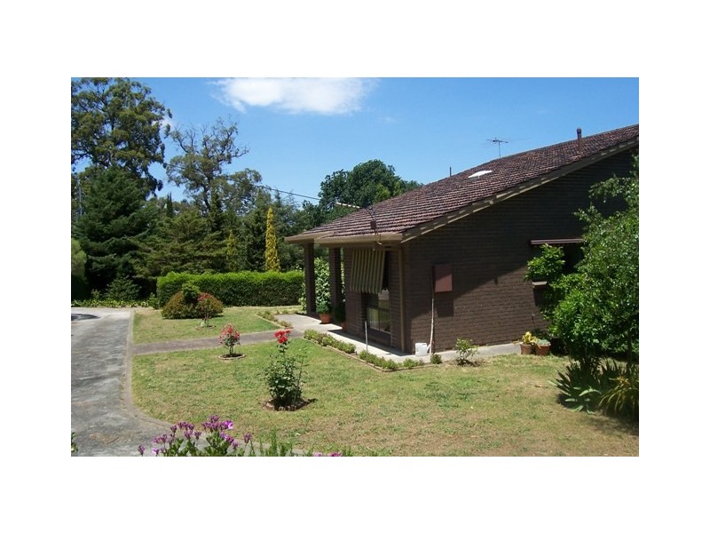 2 Mount Street, Crafers SA 5152