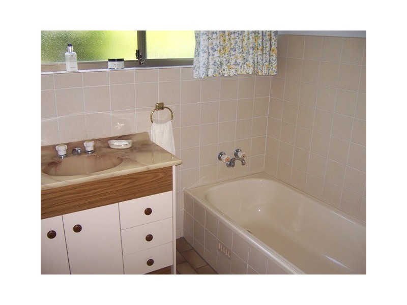 2 Mount Street, Crafers SA 5152