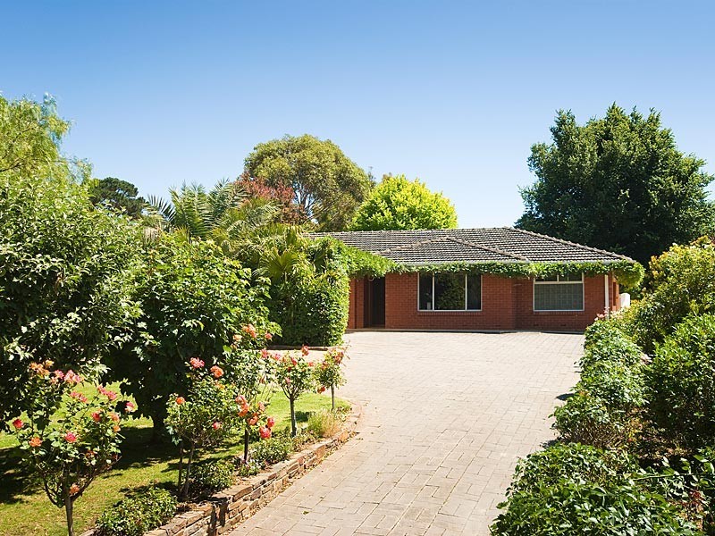 17 Daw Avenue, Mount Barker SA 5251