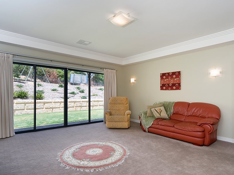 11 Eglinton Street, Mount Barker SA 5251