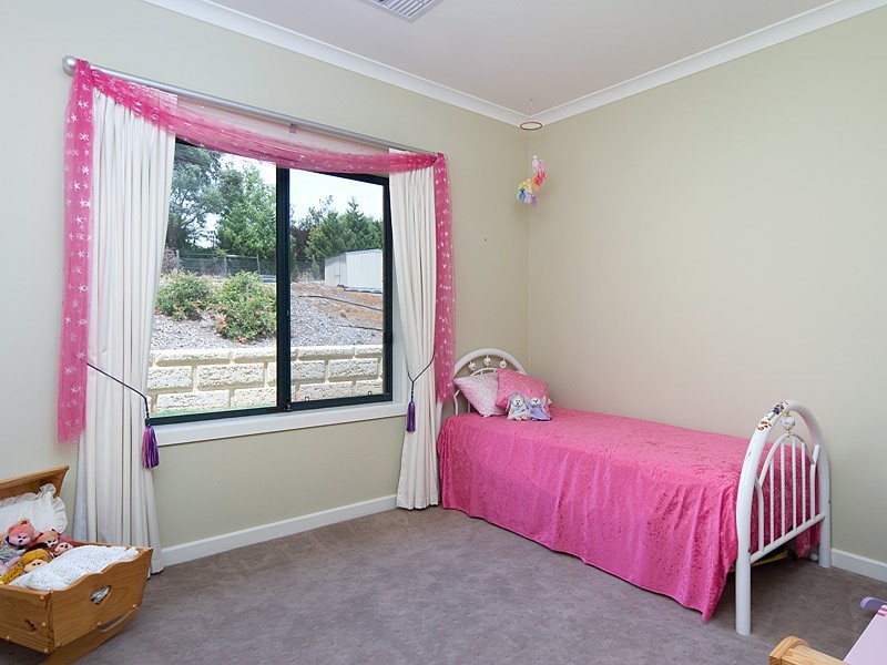 11 Eglinton Street, Mount Barker SA 5251