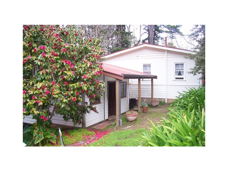 9 White Avenue, Crafers SA 5152