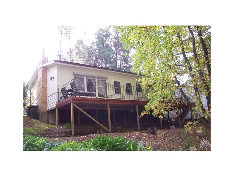 9 White Avenue, Crafers SA 5152