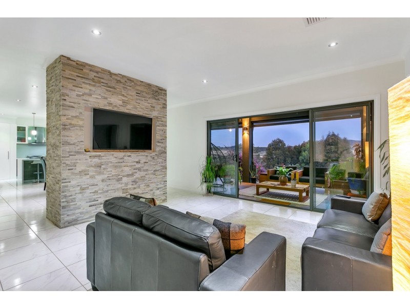 141 Burnbank Way, Mount Barker SA 5251