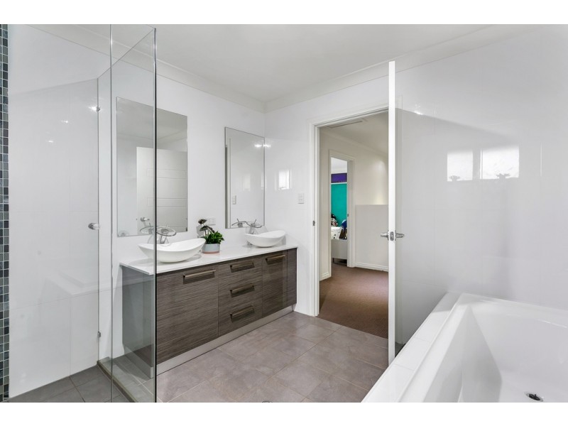 141 Burnbank Way, Mount Barker SA 5251